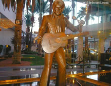 Elvis is back at the Las Vegas Hilton