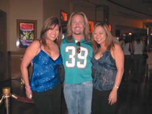 Taryn Bundailian and Amber Lee hooked up with rocker Vince Neil at the Hard Rock Super Party