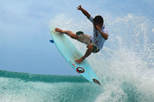 Pro surfer Dustin Cuizon shows why he’s the ‘king of the air’ at the TC Surf Grom Fest Air Show