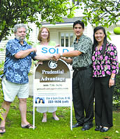Allan and Soomi Crooks congratulate the Fenwicks on the sale of their beautifully custom designed Kaneohe Bay view home.
