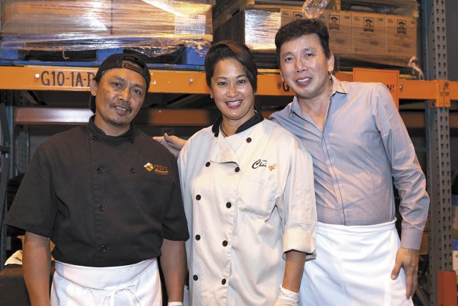 Cisco Ramones, Wendy Loh and Chef Chai Chaowasaree.