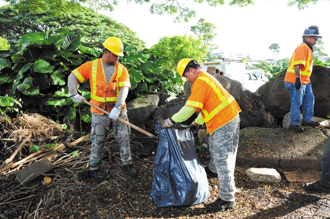 ww-121714-kaneohecleanup-nw3