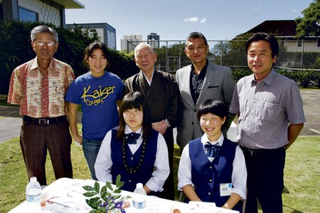 (back) Roy Tominaga, Alyssa Liem, Bishop Ryokan Ara, Ron Nagasawa, Ryoichi Okubo, (front) Satoko Takahashi and Koto Ota