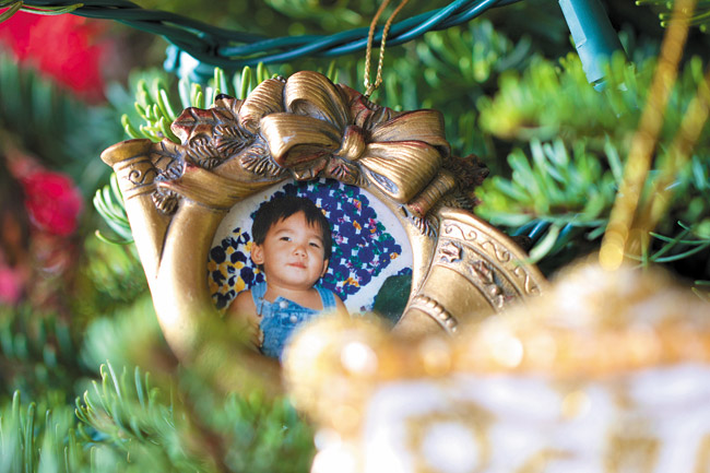 Baby Zachery Jones on a Christmas ornament | Jade Moon photo