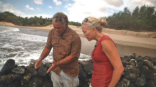 Cultural expert Kimokeo Kapahulehua and Kanesa Duncan Seraphin discuss the restoration of a Hawaiian fishpond | Photo courtesy Voice of the Sea 
