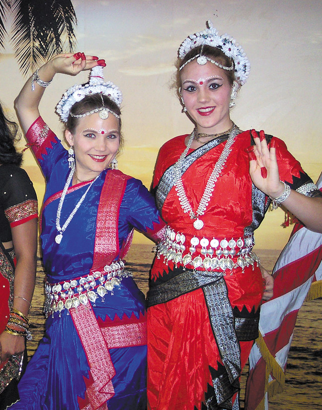 The author with daughter Sridevi at a classical Indian Odissi dance performance, one of her theatrical forays, around the time she joined 'MidWeek.' 