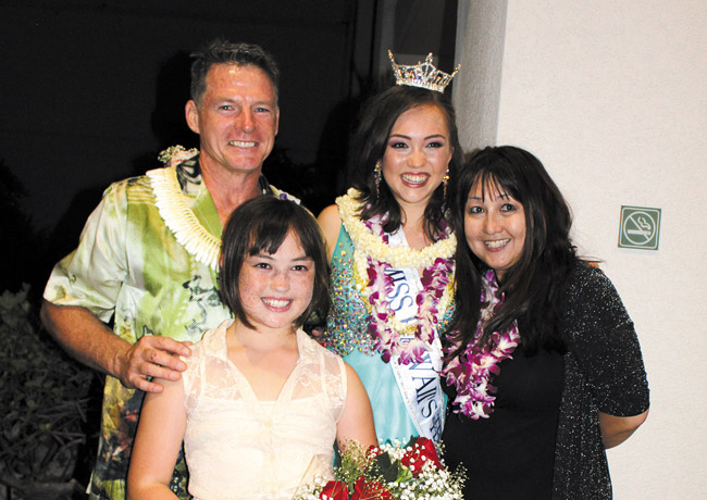 Tarah Driver was crowned Miss Hawaii's Outstanding Teen May 31 at Hawaii Convention Center. The Iolani School junior is pictured here with dad Toby, sister Zoie and mom Kathy. Tarah already is preparing for the Miss America's Outstanding Teen competition Aug. 2 in Orlando. 