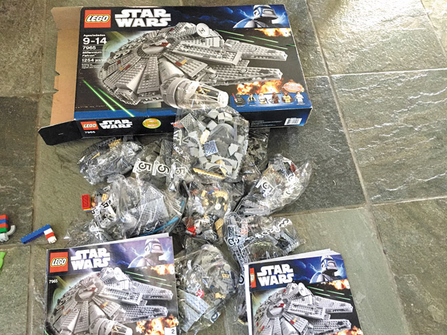 Millennium Falcon ‘Star Wars' Lego set PHOTO FROM TANNYA JOAQUIN